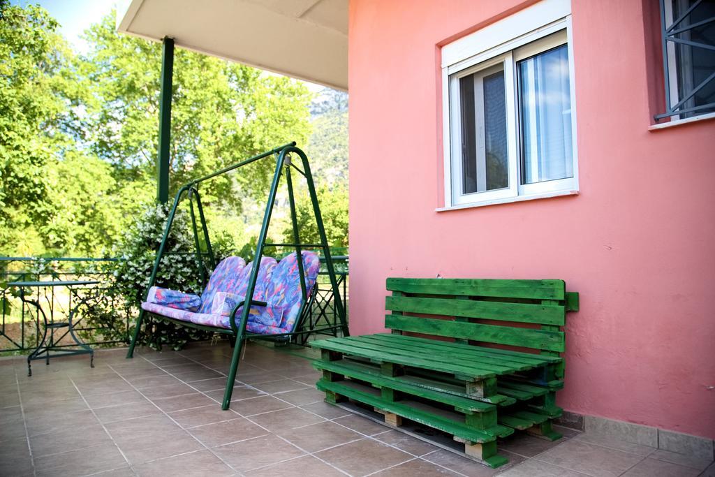 Tsertos Apartments Kamena Vourla Exteriér fotografie
